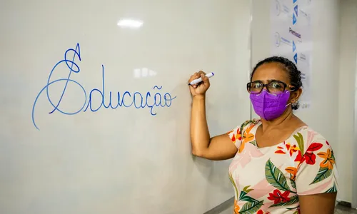 
                                        
                                            Natura mobiliza consultoras em campanha nacional contra a evasão escolar
                                        
                                        