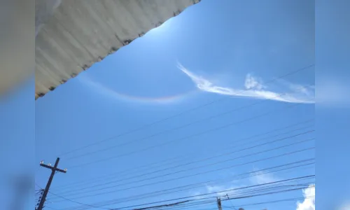 
				
					Halo solar aparece no céu da Paraíba; veja fotos e entenda o fenômeno
				
				