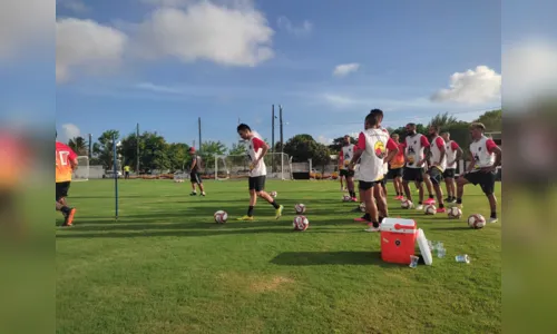 
				
					Botafogo-PB aposta em experiência na Série C do Brasileiro e contrata zagueiro Luís Eduardo, ex-Ypiranga-RS
				
				