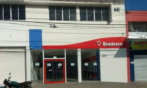 
                                        
                                            Sete agências bancárias suspendem atendimentos após funcionários apresentarem sintomas gripais, na PB
                                        
                                        