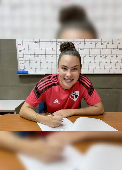 
                                        
                                            Aos 18 anos, paraibana Joyce realiza sonho de se tornar profissional no futebol do São Paulo
                                        
                                        