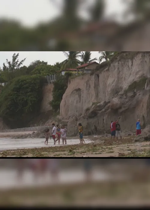 
                                        
                                            Especialistas alertam para risco de erosão de falésias em praias da Paraíba
                                        
                                        