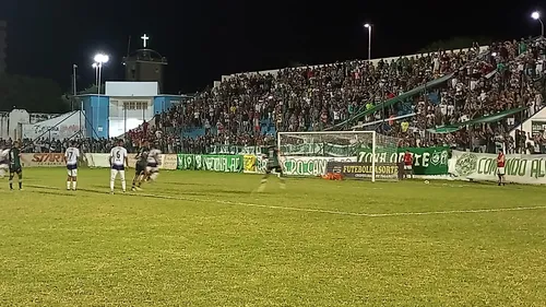 
				
					Nacional de Patos vence o CSP por 4 a 2, de virada, pela rodada #4 do Campeonato Paraibano
				
				