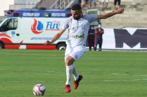 
				
					CSP arranca empate contra o Treze em gol marcado no último lance da partida e conquista primeiro ponto no estadual
				
				