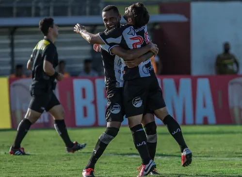 
				
					Botafogo-PB e São Paulo Crystal se enfrentam pela 2ª rodada do Campeonato Paraibano
				
				