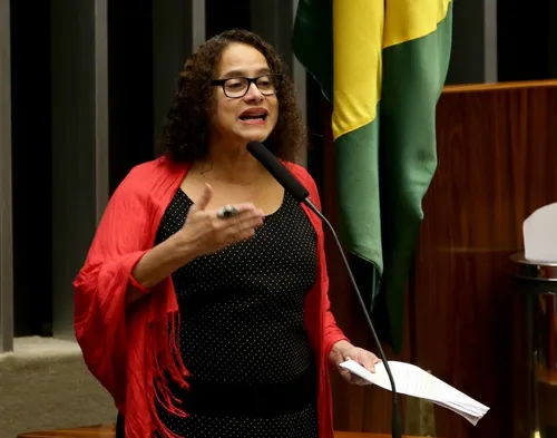 
				
					João Azevêdo se reúne com Luciana Santos, presidente nacional do PC do B
				
				