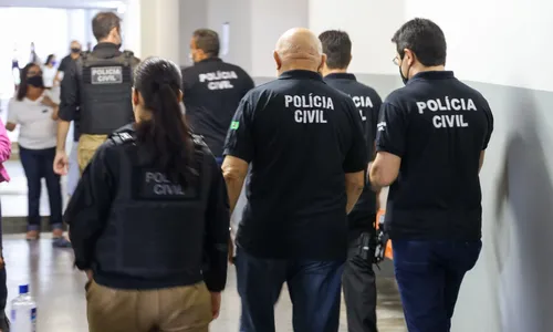 
                                        
                                            Mais de 16 mil candidatos faltam 2º dia de provas do concurso da Polícia Civil
                                        
                                        