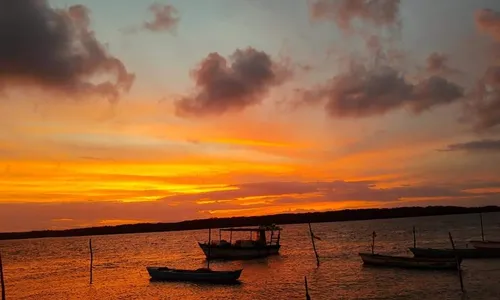 
                                        
                                            Praia de Pontinha: pôr do sol espetacular em Pitimbu
                                        
                                        