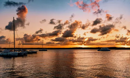 
                                        
                                            Confira cinco lugares incríveis para contemplar o pôr do sol no litoral paraibano
                                        
                                        