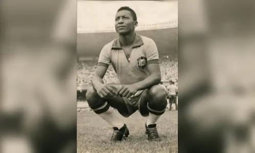 
				
					Livro sobre o paraibano Índio, histórico jogador do Flamengo, será lançado com narrações raras e o retorno à Paraíba
				
				