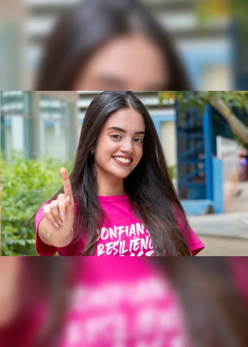 
                                        
                                            Estudante aprovada em 1° lugar para medicina na UFCG escolheu profissão na pandemia: ‘ajudar as pessoas’
                                        
                                        