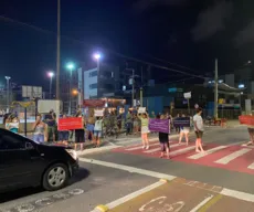 População de João Pessoa realiza novo ato contra abertura de trânsito na Quadra de Manaíra