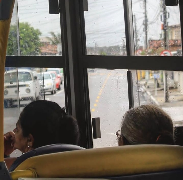 
				
					Liberdade feminina e os silêncios que alçam voos
				
				