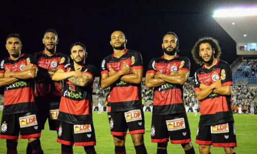 
				
					Gustavo lamenta derrota do Treze no Clássico dos Maiorais e reconhece que equipe deve desculpas à torcida
				
				