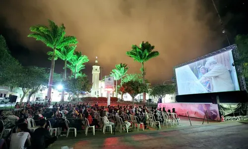 
                                        
                                            Cidade pernambucana realiza festival de curtas-metragens e retoma as sessões presenciais
                                        
                                        