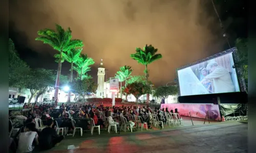 
				
					Cidade pernambucana realiza festival de curtas-metragens e retoma as sessões presenciais
				
				