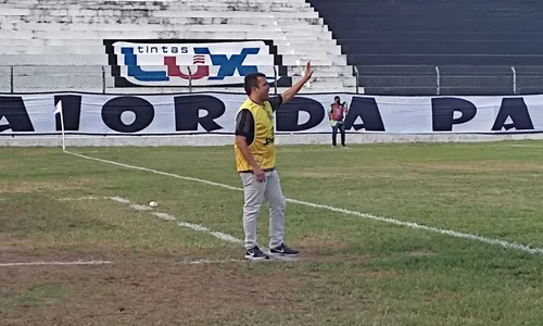 
                                        
                                            Técnico do Nacional de Patos faz duras críticas à arbitragem do jogo contra o Treze: "foi uma palhaçada"
                                        
                                        