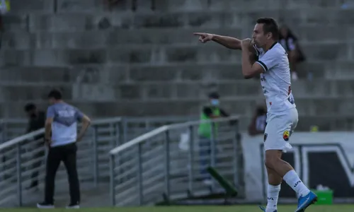 
                                        
                                            Bruno Ré avalia que empolgação do Auto Esporte-PB engrandece ainda mais a vitória do Botafogo-PB
                                        
                                        