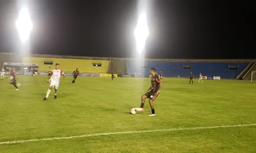 
                                        
                                            São Paulo Crystal e Auto Esporte empatam no Almeidão pelo Campeonato Paraibano
                                        
                                        