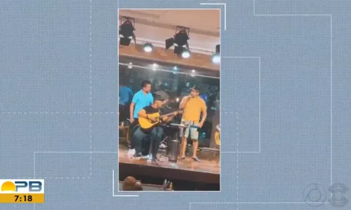 
                                        
                                            Zezo é assaltado e tem celulares e joias roubados depois de show em Campina Grande
                                        
                                        