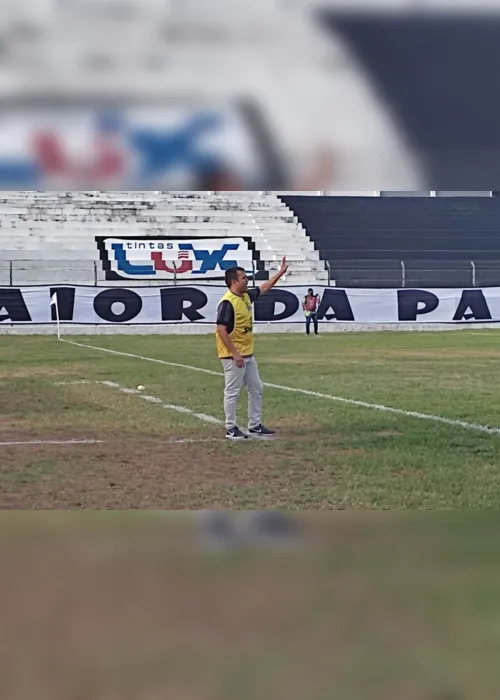 
                                        
                                            Técnico do Nacional de Patos faz duras críticas à arbitragem do jogo contra o Treze: "foi uma palhaçada"
                                        
                                        