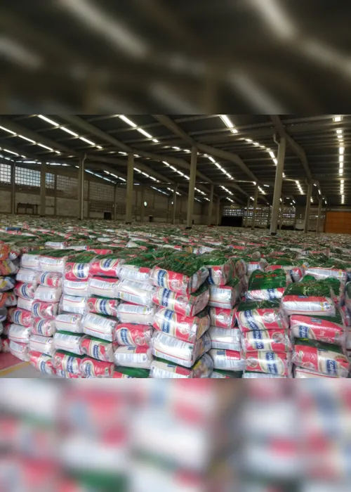 
                                        
                                            'Escândalo' das cestas básicas: Ministério afirma que proprietário de empresa não está no Bolsa Família
                                        
                                        