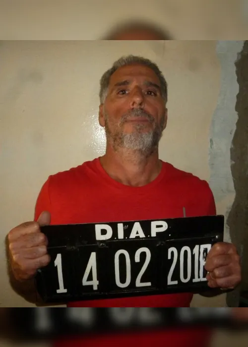 
                                        
                                            Mafioso italiano Rocco Morabito procurado há 23 anos é extraditado
                                        
                                        