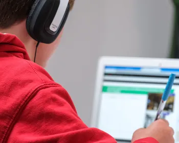 Paraibanos podem concorrer a 50 mil bolsas do Santander Bootcamp para desenvolvimento de software e programação