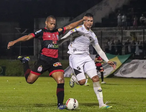 
				
					Ranielle quer o Campinense com "chave virada" em busca da quinta final seguida de Campeonato Paraibano
				
				