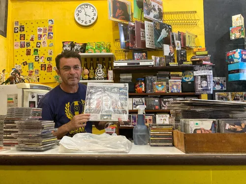 
				
					Dia do Disco: vinil atrai colecionadores, mesmo em tempos de streaming
				
				