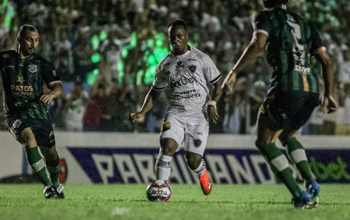 
				
					Presidente do Botafogo-PB critica tratamento recebido por sua delegação no JC: "Voltamos de Patos sem tomar banho"
				
				