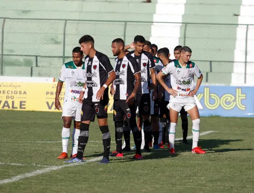 
				
					Bruno Ré pede Botafogo-PB com "cabeça fria" para buscar liderança do Grupo A do Campeonato Paraibano
				
				