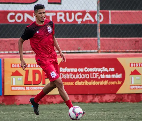 
				
					DM do Campinense libera cinco jogadores que podem reforçar o time para a final do Paraibano
				
				