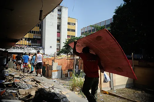 
				
					Despejos continuam proibidos até 30 de junho, decide STF
				
				