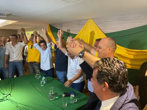 
				
					Após deixar PTB, Nilvan anuncia pré-candidatura pelo PL com aval de Bolsonaro
				
				