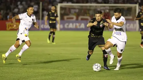 
				
					Esquerdinha quer Botafogo-PB lutando pela vitória contra o Botafogo-SP, fora de casa: "É difícil, mas não impossível"
				
				