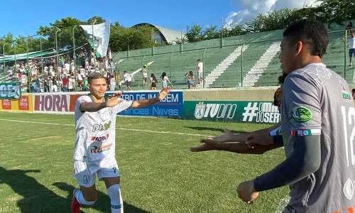 
                                        
                                            Arthur tem grave lesão confirmada no joelho e não joga mais nesta temporada
                                        
                                        