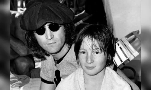
				
					John Lennon não foi bom pai para Julian, que esperou 50 anos para gravar Imagine
				
				