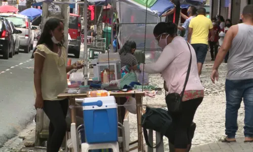 
                                        
                                            Trabalho informal aumenta no Brasil em 2022, mas especialista projeta cenário melhor para o futuro
                                        
                                        