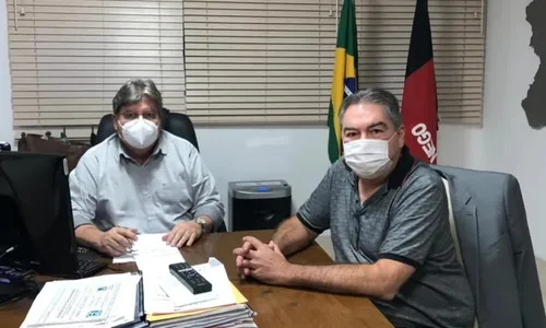 
                                        
                                            Lindolfo Pires se filia ao Progressistas e sinaliza que Aguinaldo estará na chapa de João
                                        
                                        