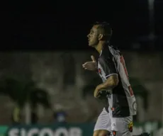 Nádson reconhece jogada de bola parada como ponto forte do Botafogo-PB e revela conversa com Leandro Camilo antes de gol