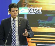 Bolsonaro vai vetar emenda que proíbe cobrança de bagagem em voo, diz ministro