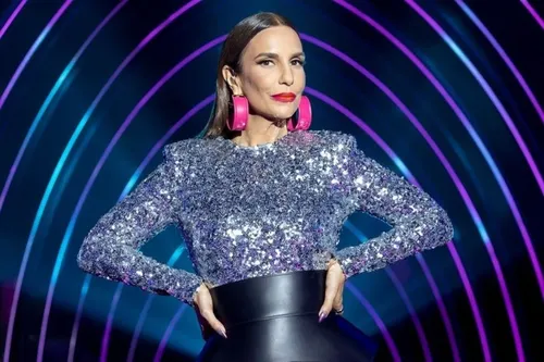 
				
					Ivete Sangalo, 50 anos. Veveta é grande fazendo o que ela faz. Ou alguém duvida?
				
				