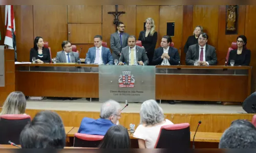 
				
					Advogado Ticiano Figueiredo recebe Título de Cidadão Pessoense
				
				