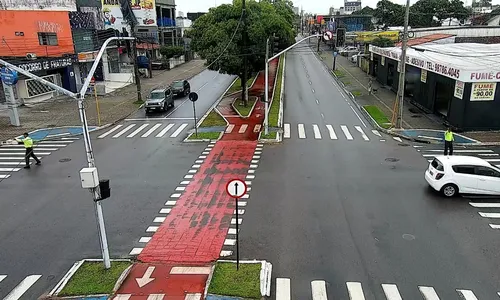 
                                        
                                            Após chuvas intensas, semáforos apresentam problemas e alguns bairros ficam sem energia, em João Pessoa
                                        
                                        