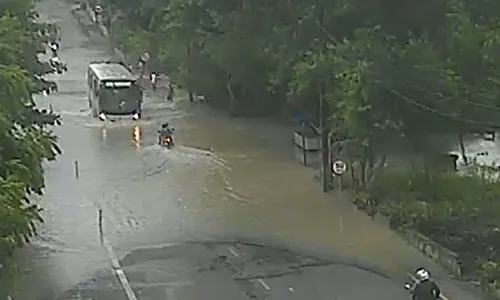 
                                        
                                            Fortes chuvas causam transtornos em João Pessoa nesta terça-feira
                                        
                                        