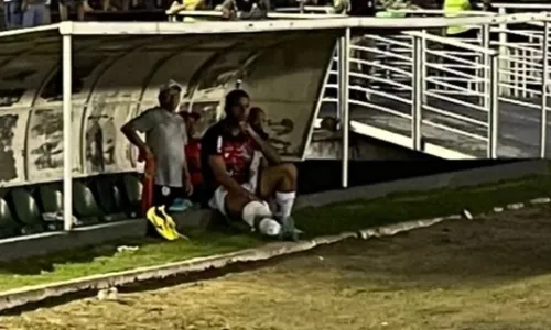 
                                        
                                            Luiz Fernando se machuca e vira preocupação para o Campinense na final do Paraibano, contra o Botafogo-PB
                                        
                                        