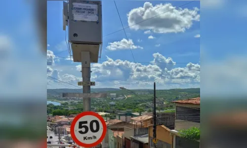 
				
					Novas lombadas eletrônicas começam a multar em Campina Grande
				
				