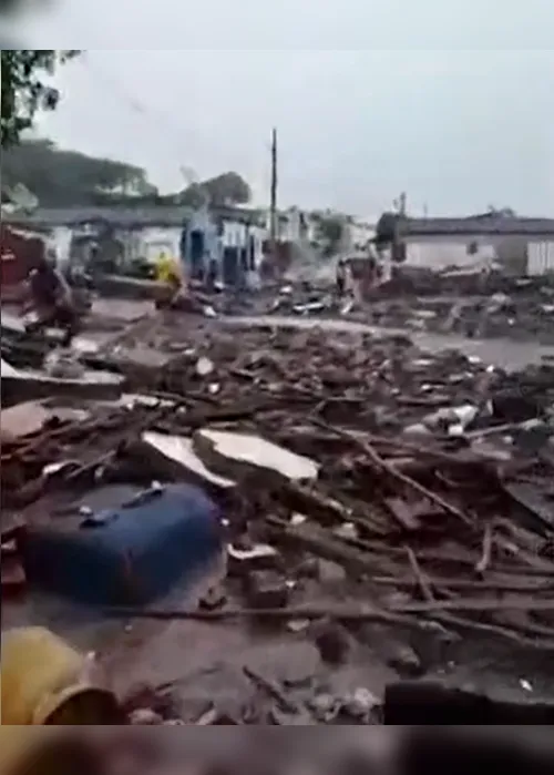 
                                        
                                            Tanque de armazenamento de água rompe e deixa feridos em Pocinhos, na Paraíba
                                        
                                        