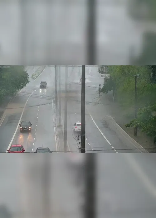 
                                        
                                            Chove quase 30 milímetros nas primeiras horas deste domingo (22), em João Pessoa
                                        
                                        